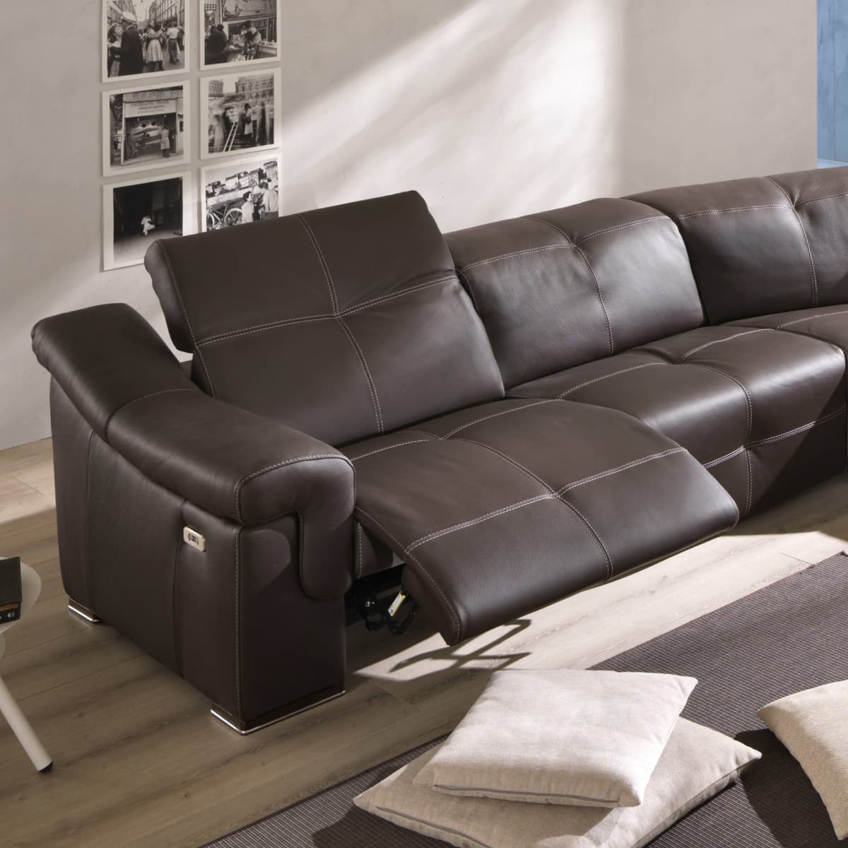 schwarzer italienischer Designersofa aus Leder für den Wohnbereich